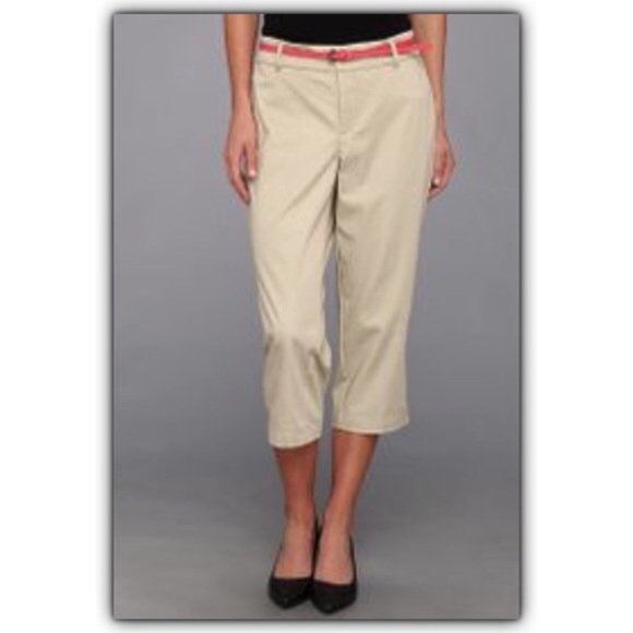 womens dockers capris